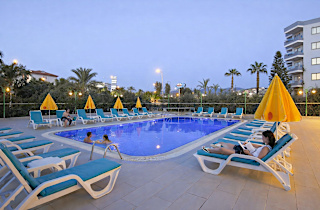 Oji Beach Hotel Plaj ve Havuz 5